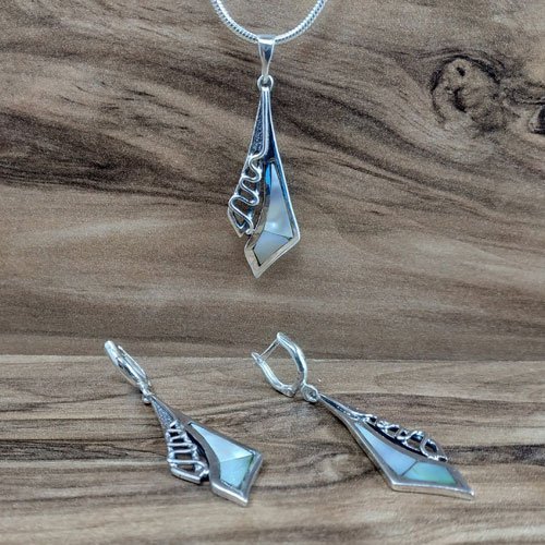 Mother-of-Pearl and Silver - Pendant and Earrings