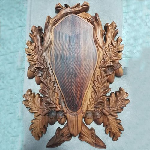 Trophy Mounting Shield Wood Carving Plaque - Oak leaves and Acorns II